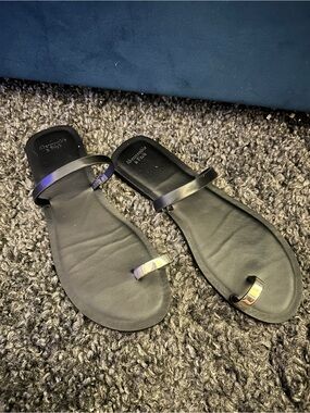 Abercrombie Mossimo Supply Co. Black Strappy Toe-Ring Slide Sandals
